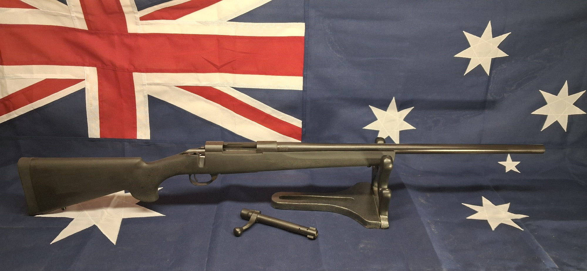 HOWA 1500 22-250REM 5RD VARMINT BLUED 24" HOGUE BLACK STOCK