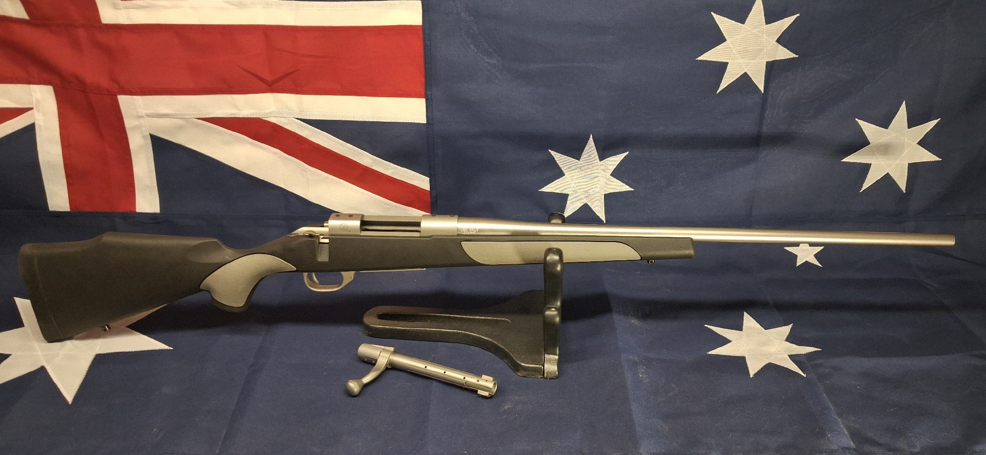 WEATHERBY VANGUARD 243WIN 3RD SYNTHETIC STAINLESS