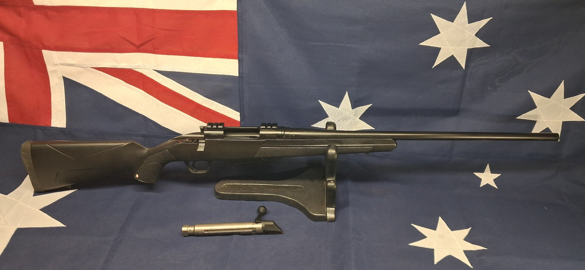 WINCHESTER XPR 223REM BLUED SYNTHETIC WITH PIC BASES