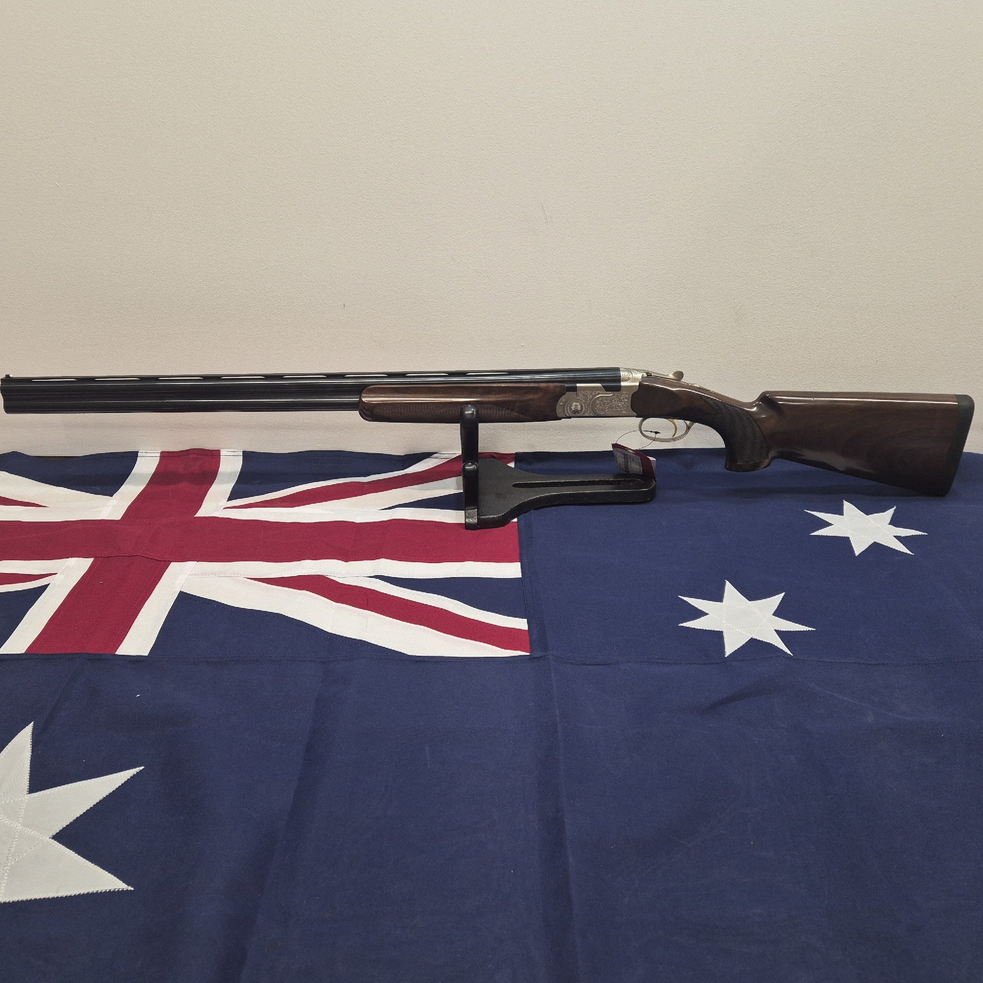 BERETTA SILVER PIGEON 12GA WITH HARD CASE **$1500 ONO**