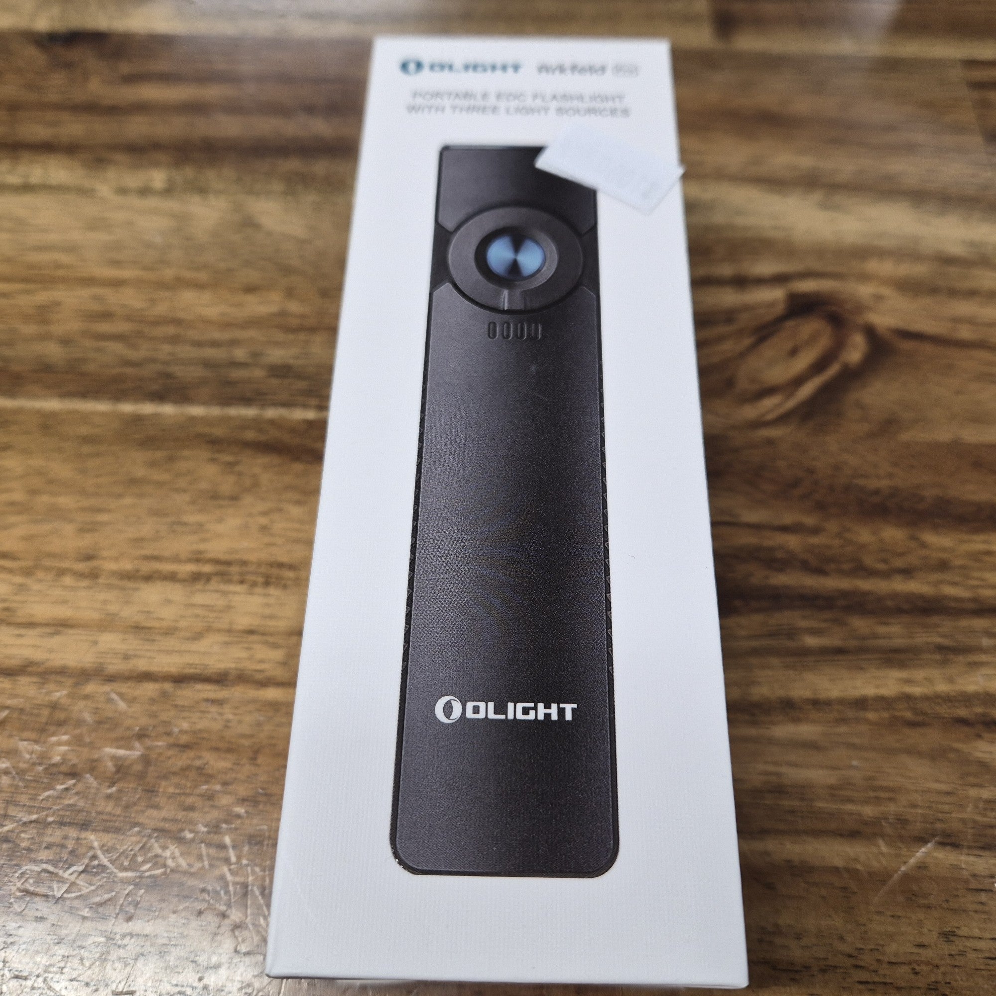 OLIGHT ARKFELD PRO PORTABLE EDC FLASHLIGHT