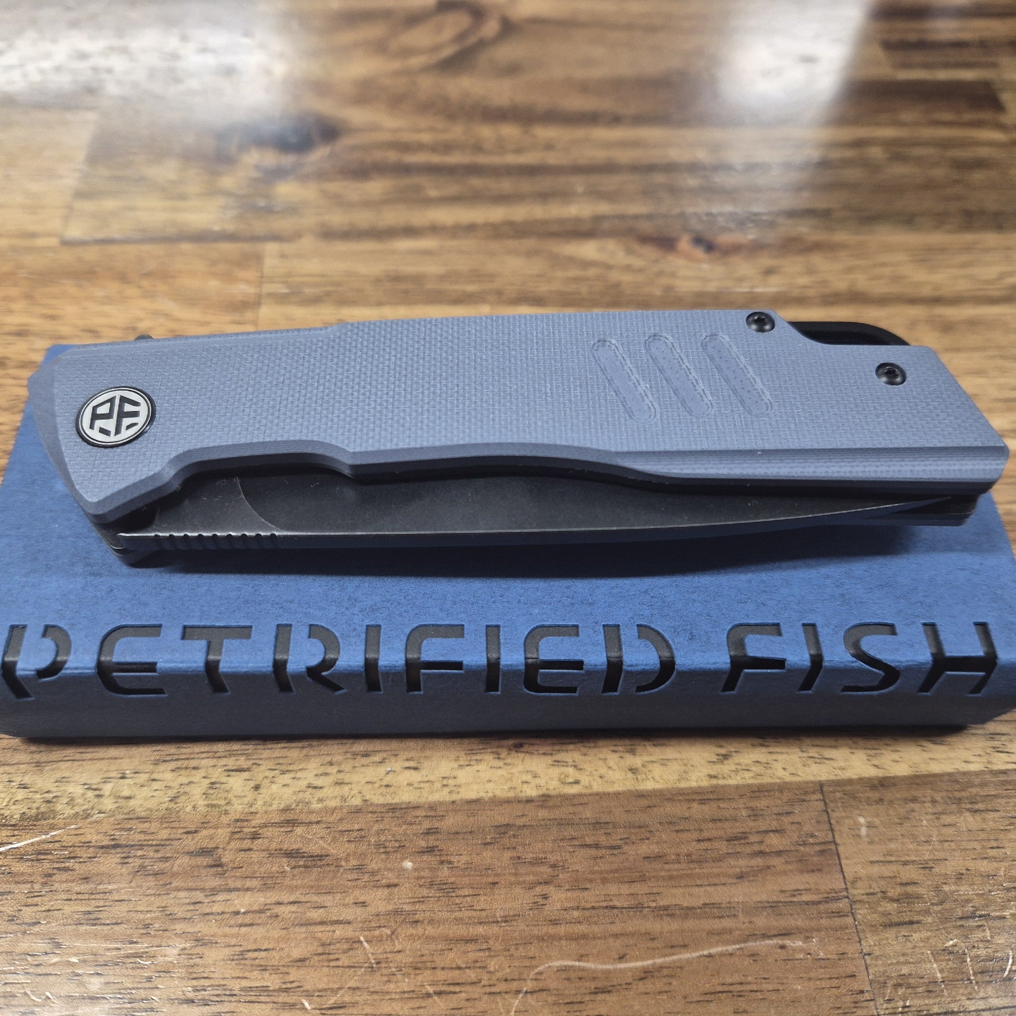 PETRIFIED FISH LOCO KNIFE - BLUE / BLACK